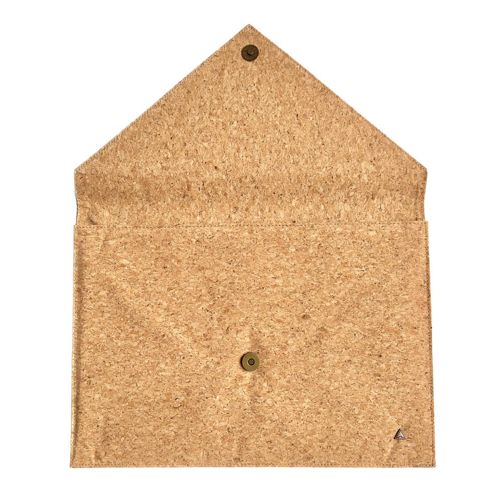 Overall magnetic closure of By The Sea Collection, Alice, classic vegan cork leather laptop document case